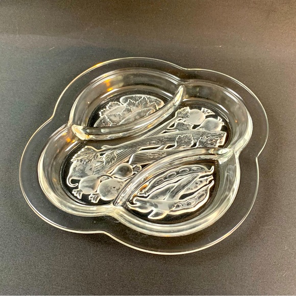 VTG Intaglio Frosted Clear Glass 3 Section Vegetable Relish Dish Serving Tray - Picture 1 of 6
